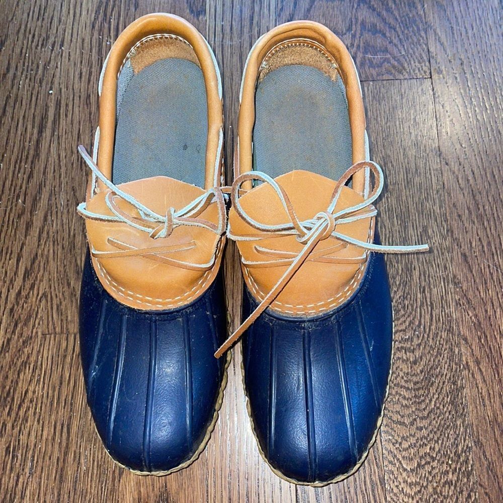 L.L. Bean “Bean Boots” navy blue & tan duck shoes‎